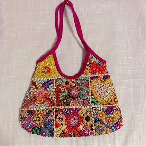 Vintage Embroidery Beaded Purse - PreOwned Condition.